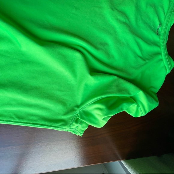 Adidas tee - Picture 7 of 7